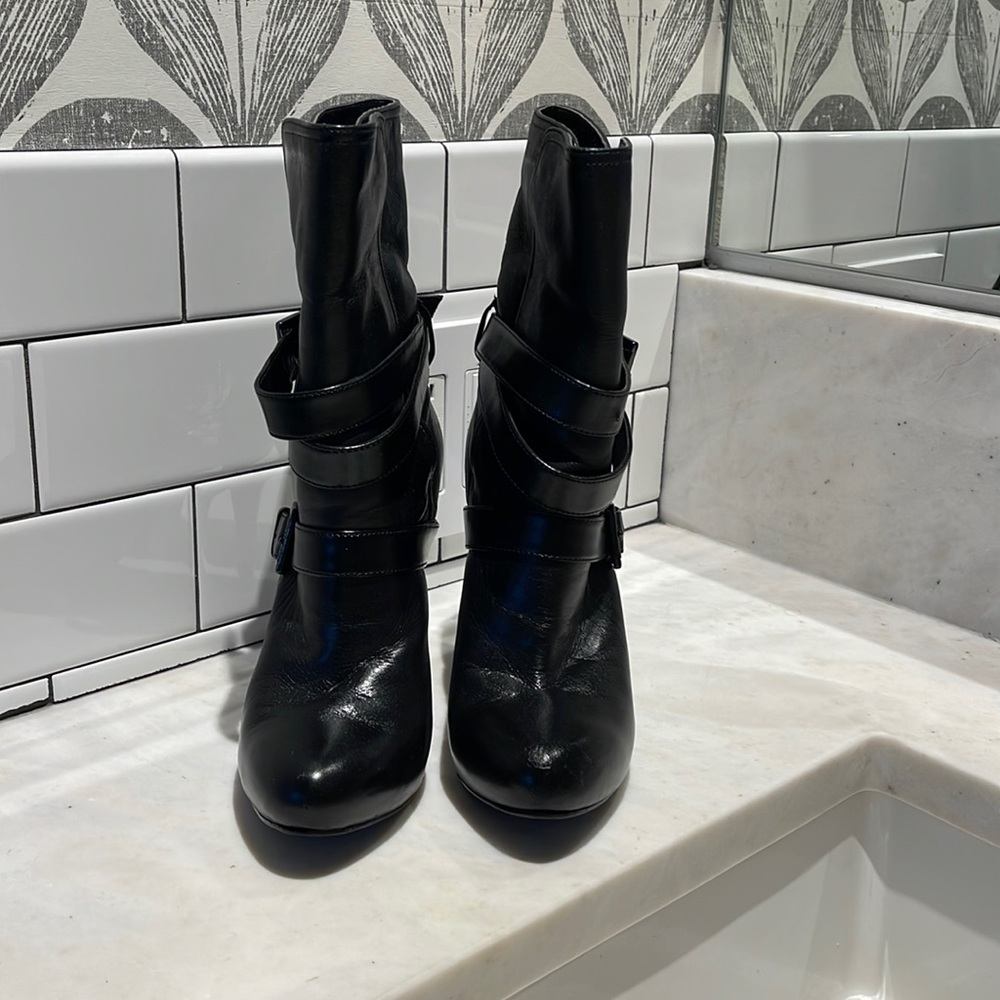 Guess booties